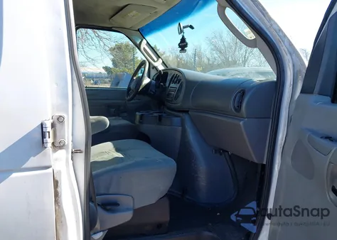 2007 Ford E-350 Super Duty Xl/Xlt z USA, uszkodzony, nr VIN 1FBSS31L47DB34840